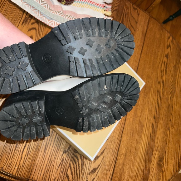 Micheal Kors Rocco Heeled Loafer Lt Cream - Picture 10 of 10